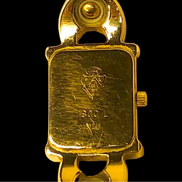 Vintage GUCCI Gold Plated Ladies Swiss Made Dress Watch 1800L - Picture 13 of 17